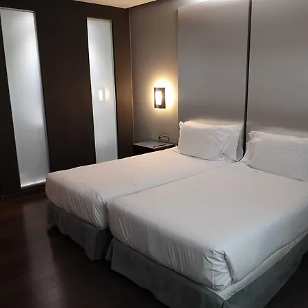 Sercotel Coliseo 4* בילבאו