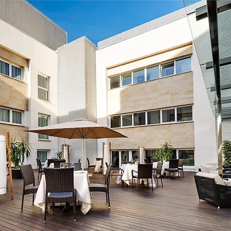 מלון Sercotel Coliseo בילבאו