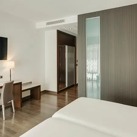 מלון Sercotel Coliseo 4*