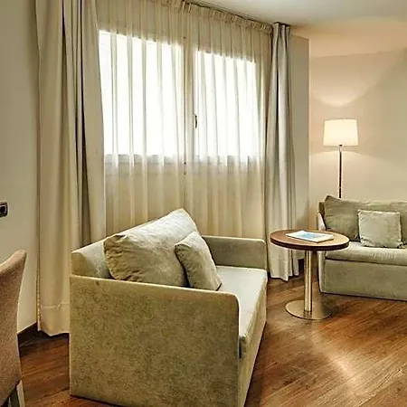 Sercotel Coliseo מלון 4*